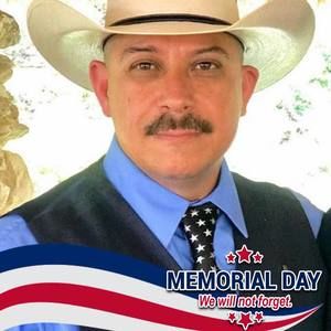 Meet your Posher, Manny